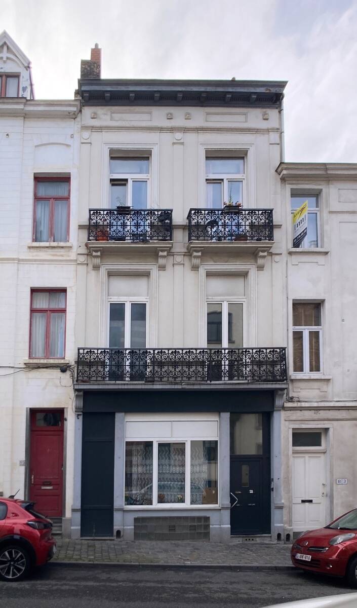 Benedenverdieping te koop in Brussel 1000 249000.00€ 2 slaapkamers 149.00m² - Zoekertje 467541