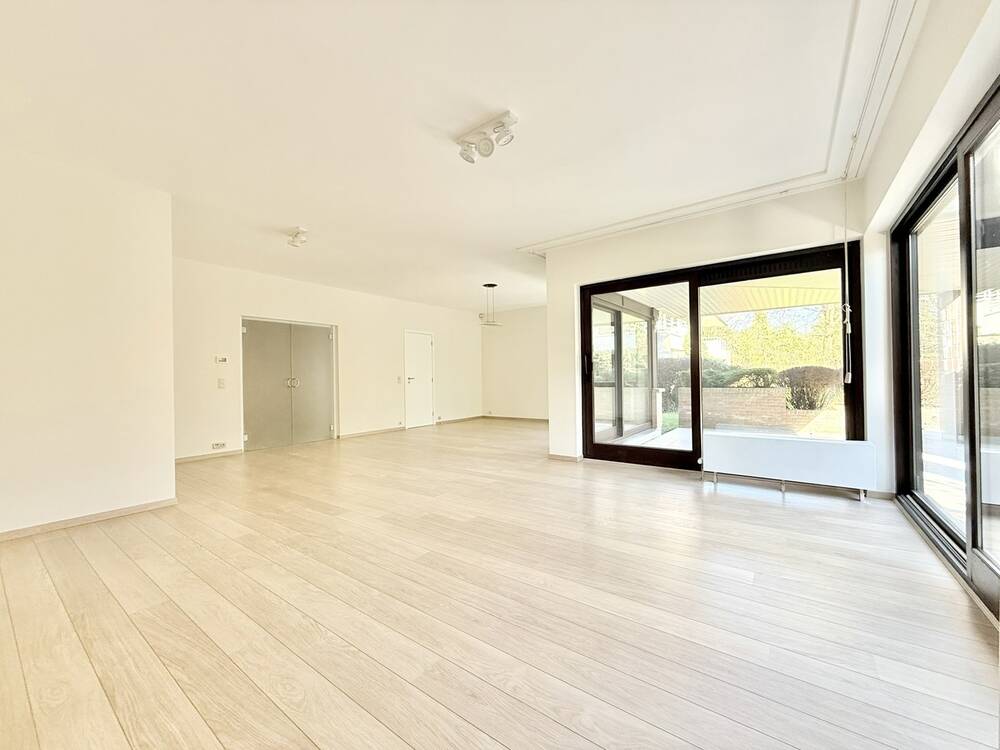 Benedenverdieping te huur in Ukkel 1180 2400.00€ 3 slaapkamers 164.00m² - Zoekertje 467265