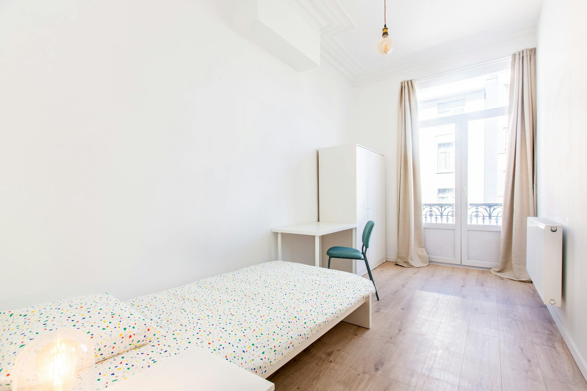 Appartement à louer à Molenbeek-Saint-Jean 1080 500.00€ 1 chambres 200.00m² - annonce 468887