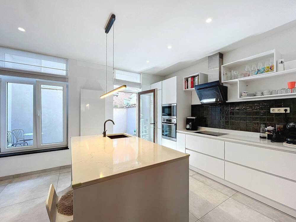 Maison à vendre à Molenbeek-Saint-Jean 1080 439000.00€ 3 chambres 192.00m² - annonce 468538