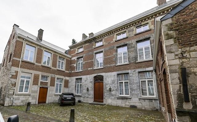 Kasteel te koop in Hoei 4500 850000.00€ 6 slaapkamers m² - Zoekertje 468098