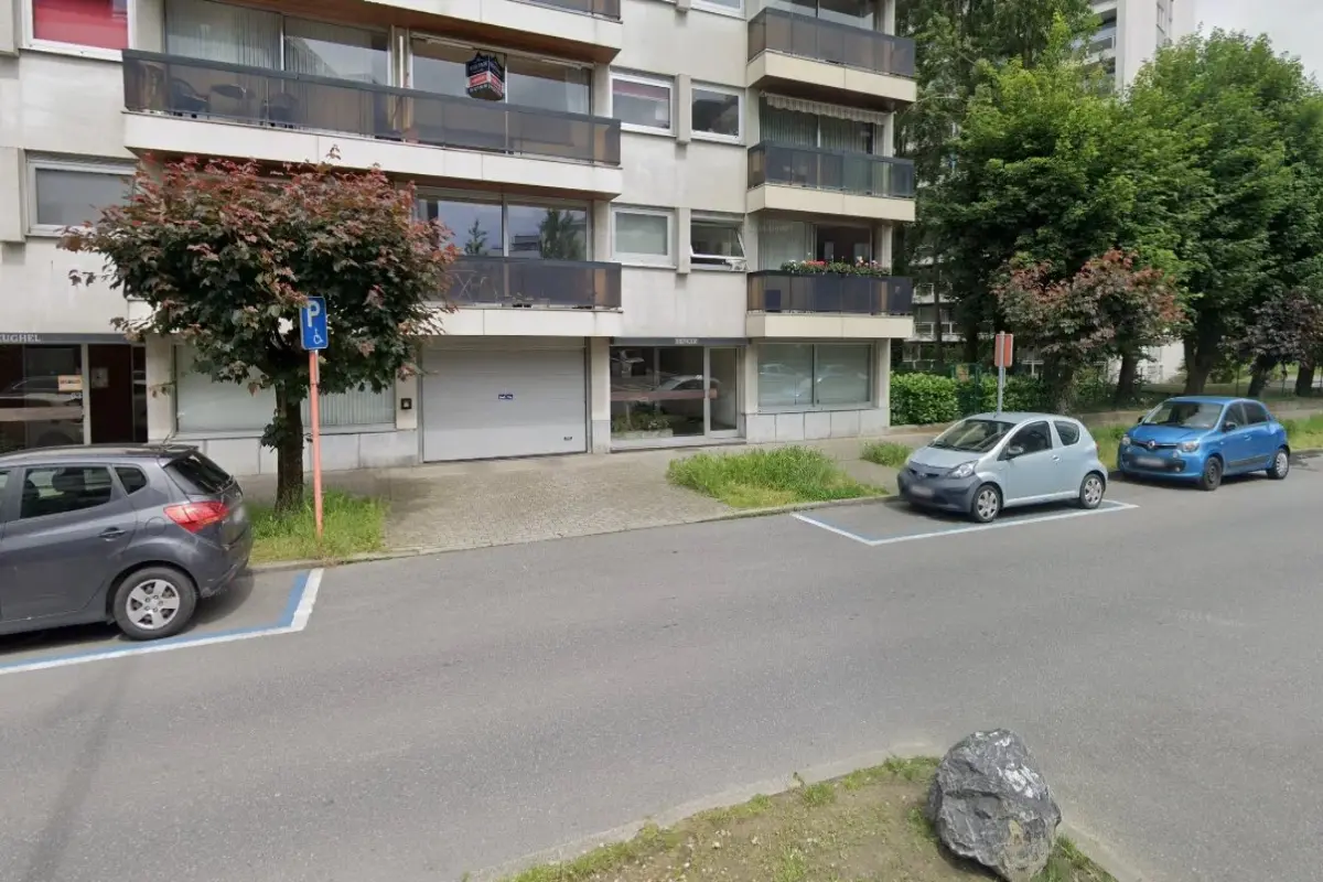 Parking te  koop in Evere 1140 20000.00€  slaapkamers m² - Zoekertje 470309