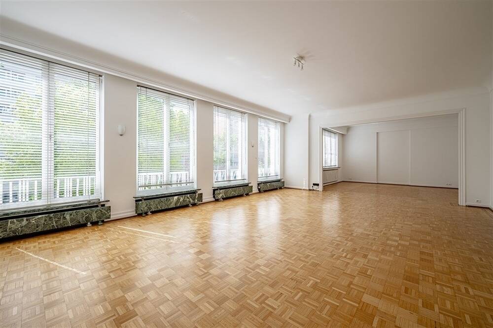 Appartement à louer à Woluwe-Saint-Lambert 1200 2200.00€ 3 chambres 184.00m² - annonce 470792