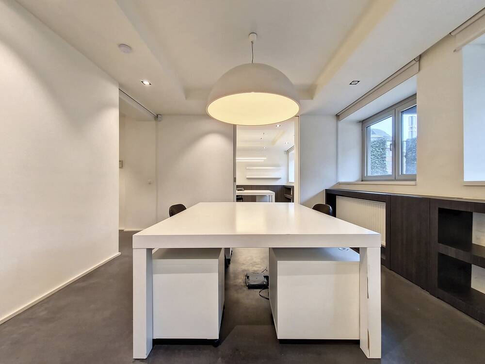 Handelszaak te huur in Ukkel 1180 1750.00€ slaapkamers 129.00m² - Zoekertje 473283