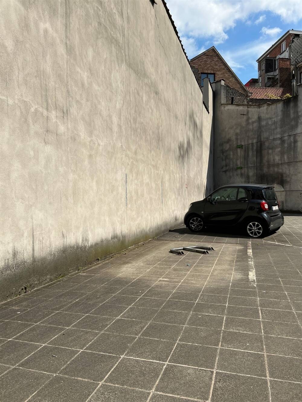 Parking à louer à Saint-Gilles 1060 130.00€ chambres m² - annonce 473200