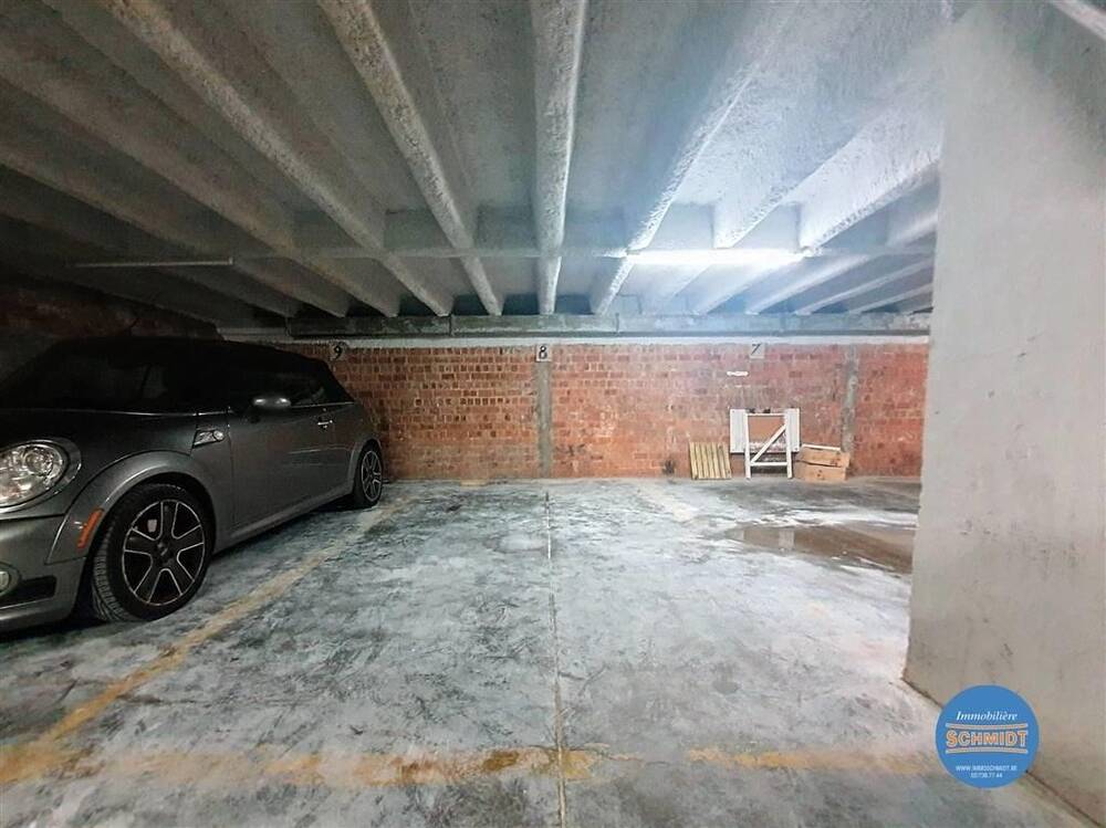 Parking & garage te huur in Elsene 1050 130.00€ slaapkamers m² - Zoekertje 473836
