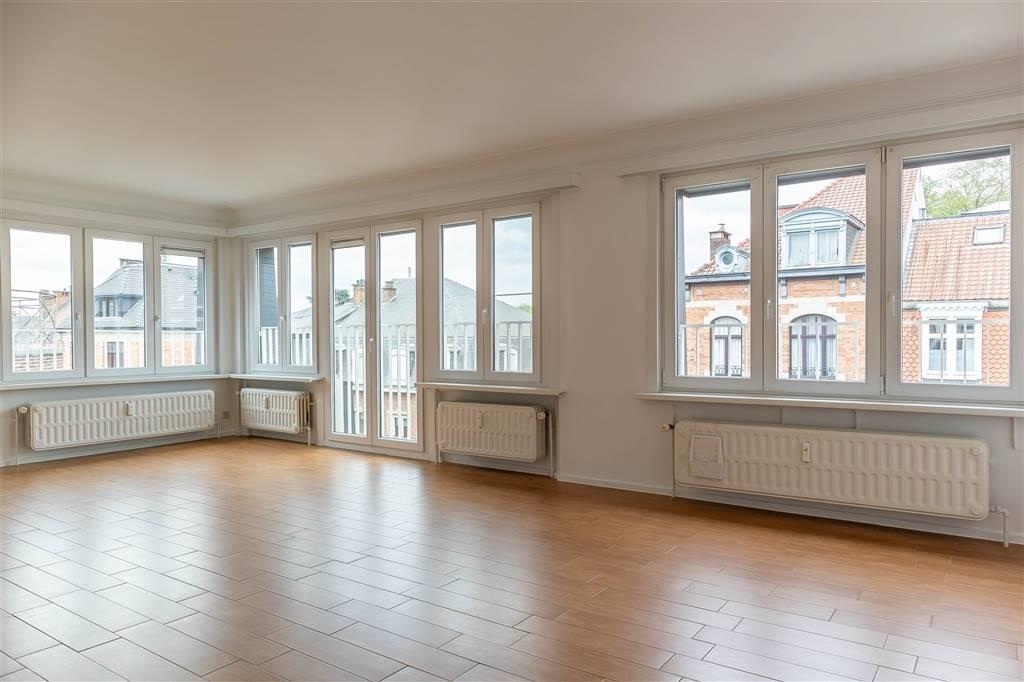 Appartement à à Uccle 1180 1750.00€ 3 chambres 112.00m² - annonce 473638