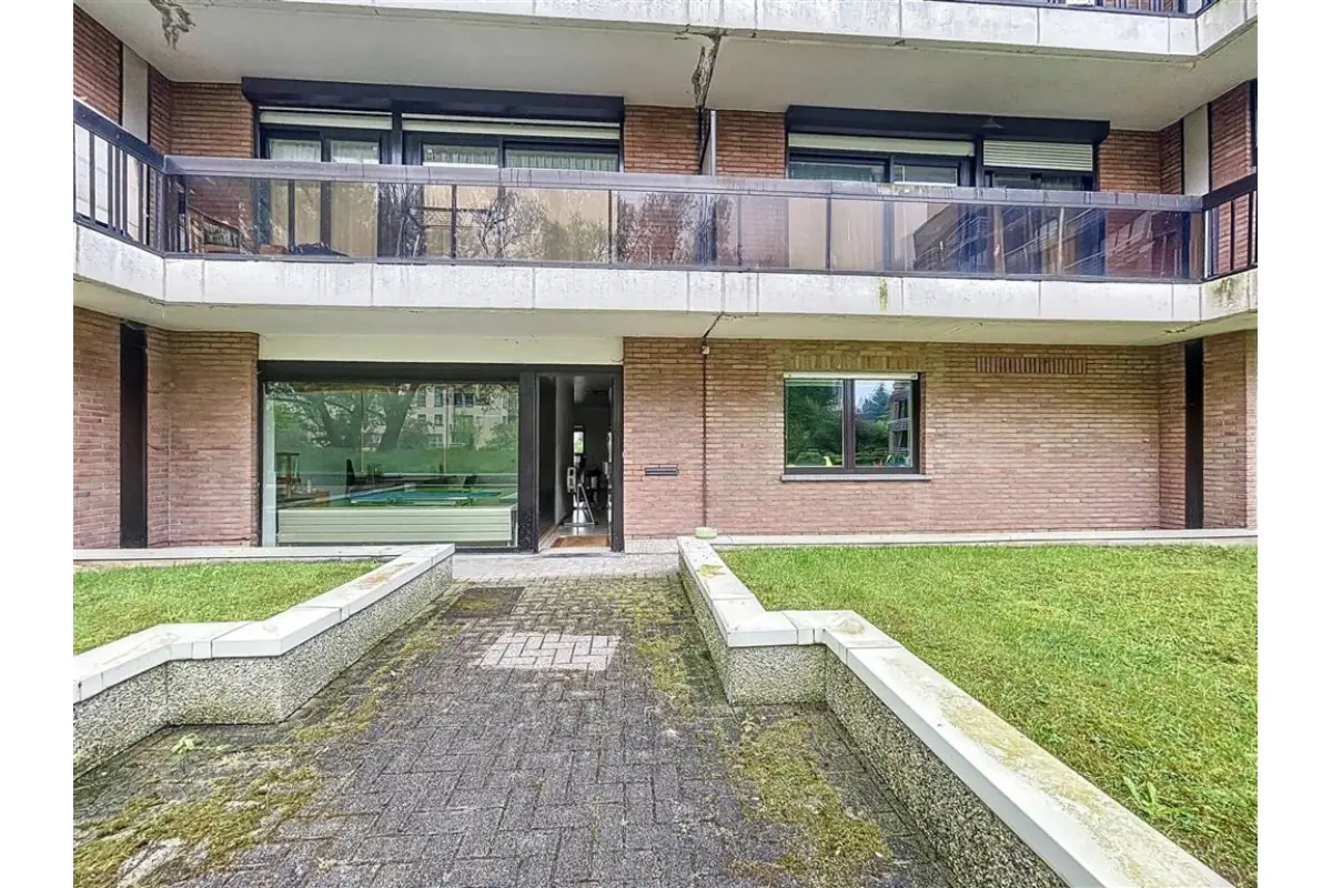 Commerce à vendre à Anderlecht 1070 379000.00€  chambres 170.00m² - annonce 472117