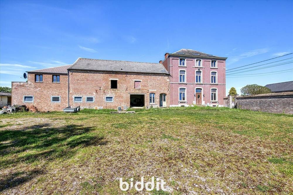 Kasteel te koop in Gerpinnes 6280 1950000.00€ 5 slaapkamers m² - Zoekertje 473973