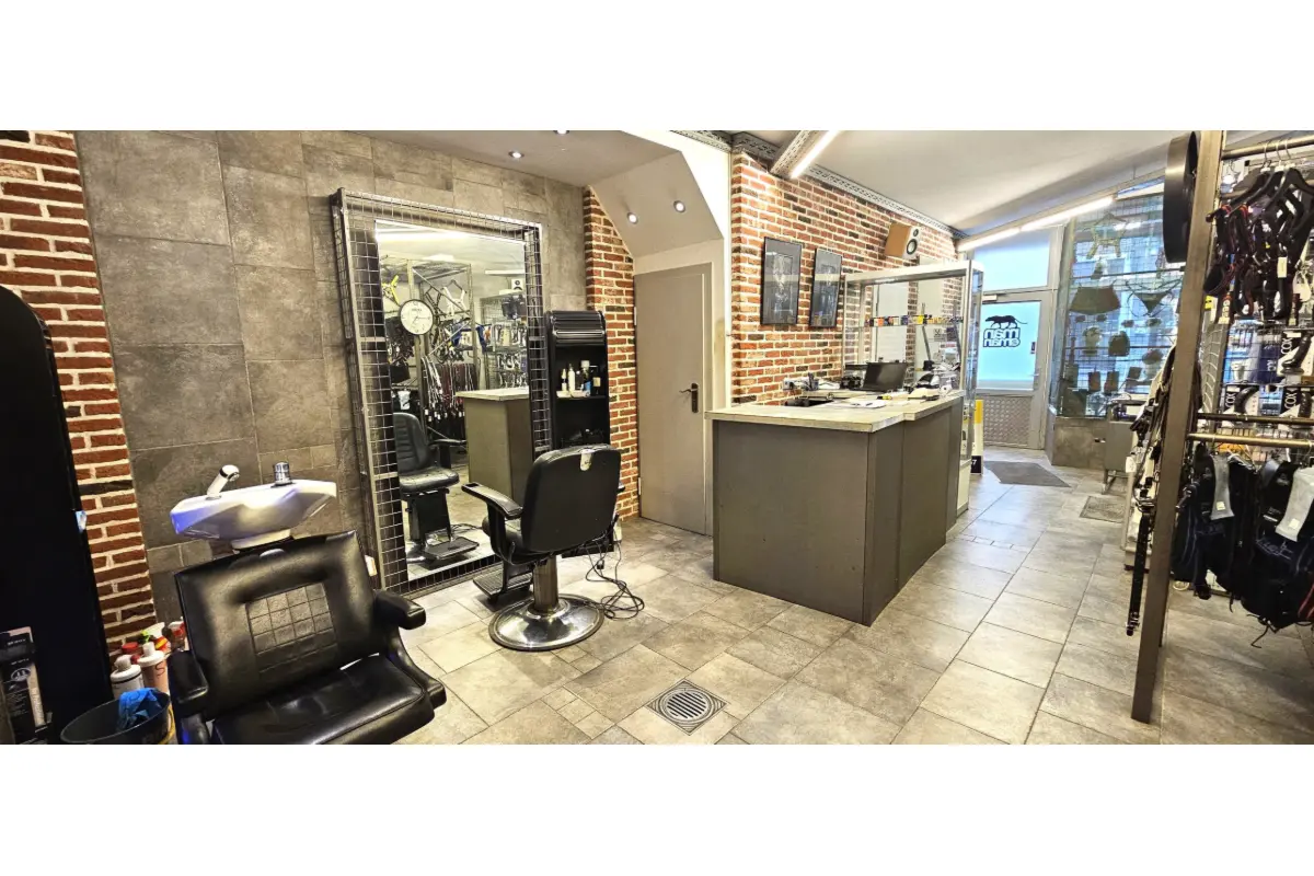 Immeuble mixte à vendre à Bruxelles 1000 899000.00€ 4 chambres 245.00m² - annonce 539424