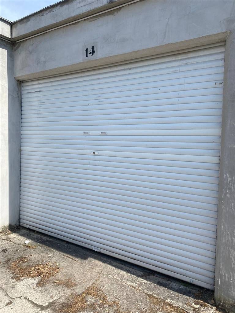 Parking & garage te  koop in Anderlecht 1070 30000.00€  slaapkamers m² - Zoekertje 475977