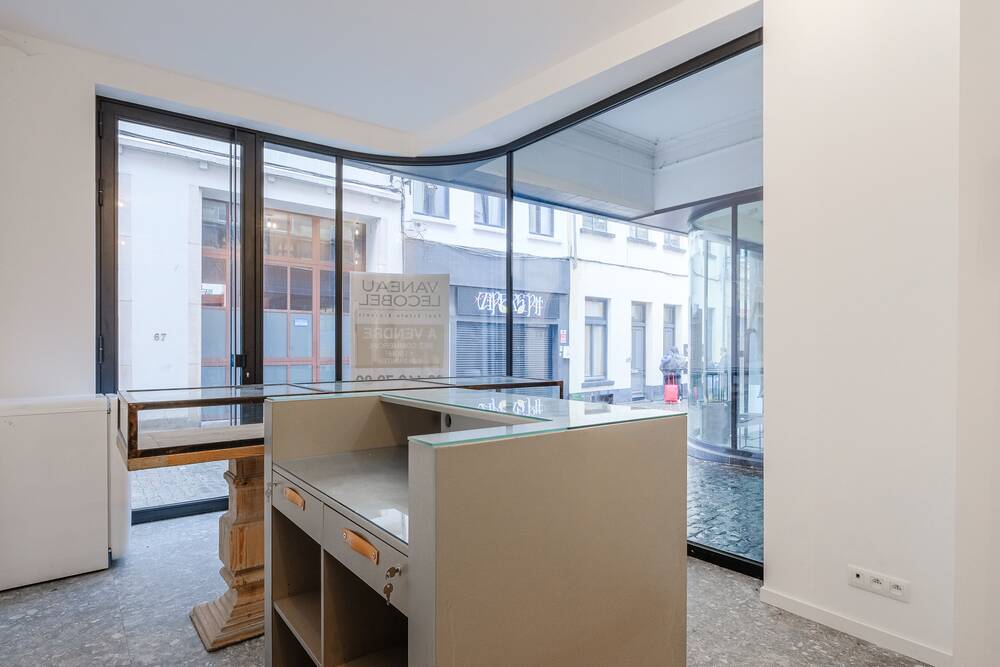Handelszaak te in Brussel 1000 500000.00€ slaapkamers 145.00m² - Zoekertje 476554