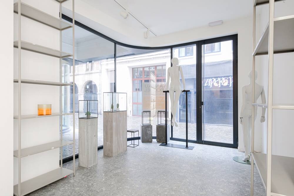 Handelszaak te in Brussel 1000 325000.00€ slaapkamers 100.00m² - Zoekertje 476552