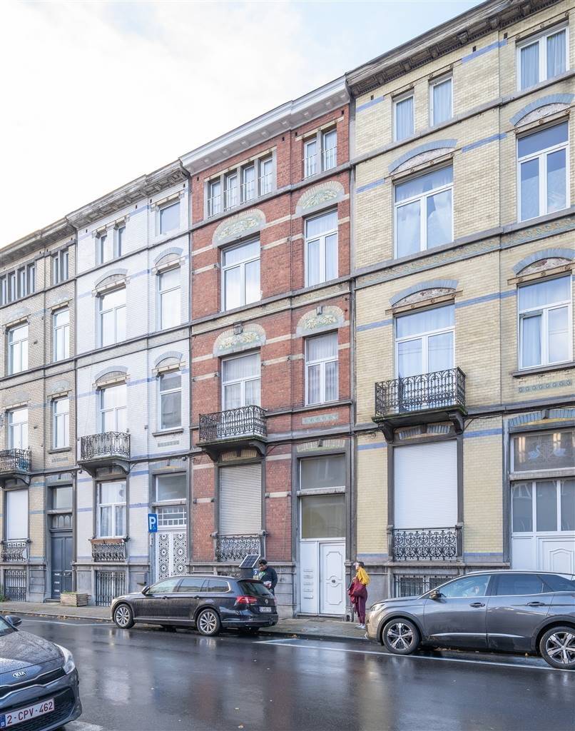 Immeuble de rapport - Immeuble à appartement à vendre à Forest 1190 499000.00€ 4 chambres 378.00m² - annonce 475383