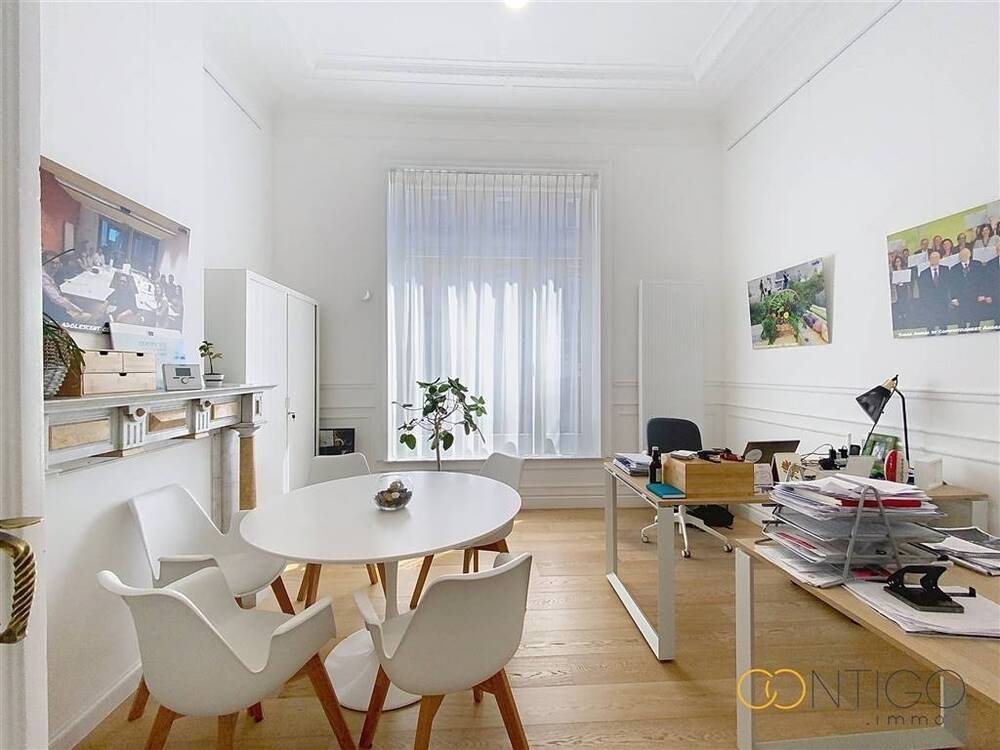 Commerce à louer à Bruxelles 1000 2200.00€  chambres m² - annonce 476558
