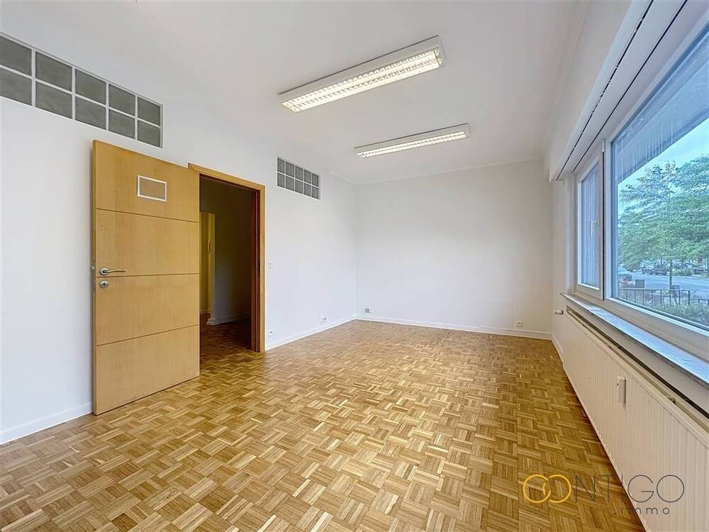 Commerce à louer à Schaerbeek 1030 1400.00€ chambres 75.00m² - annonce 475393