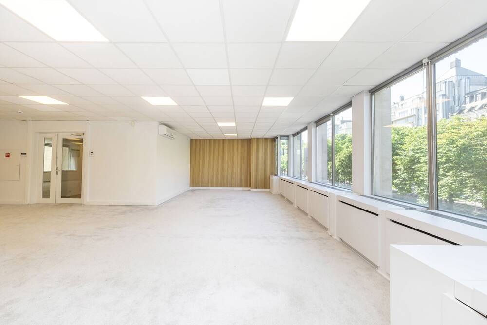Handelszaak te huur in Elsene 1050 3400.00€ slaapkamers 250.00m² - Zoekertje 477286
