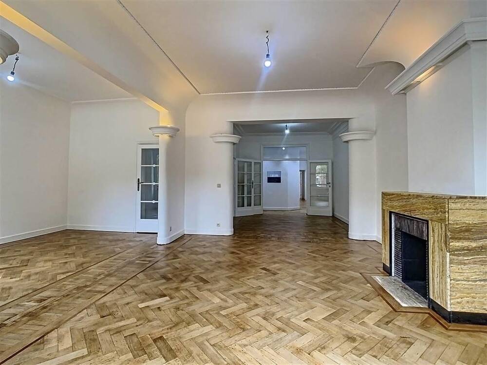Appartement à à Ixelles 1050 2000.00€ 2 chambres 155.00m² - annonce 475797