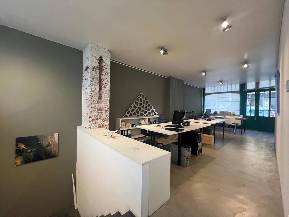 Handelszaak te huur in Sint-Gillis 1060 1100.00€ slaapkamers 84.00m² - Zoekertje 477814