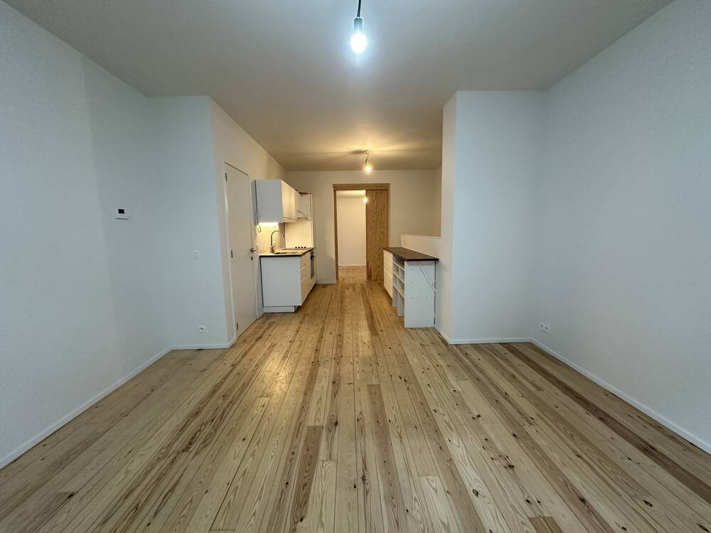 Rez-de-chaussée à à Saint-Gilles 1060 265000.00€ 2 chambres 77.00m² - annonce 477818