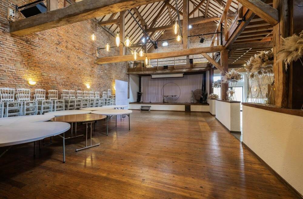 Handelszaak te koop in Manage 7170 360000.00€ slaapkamers m² - Zoekertje 477754