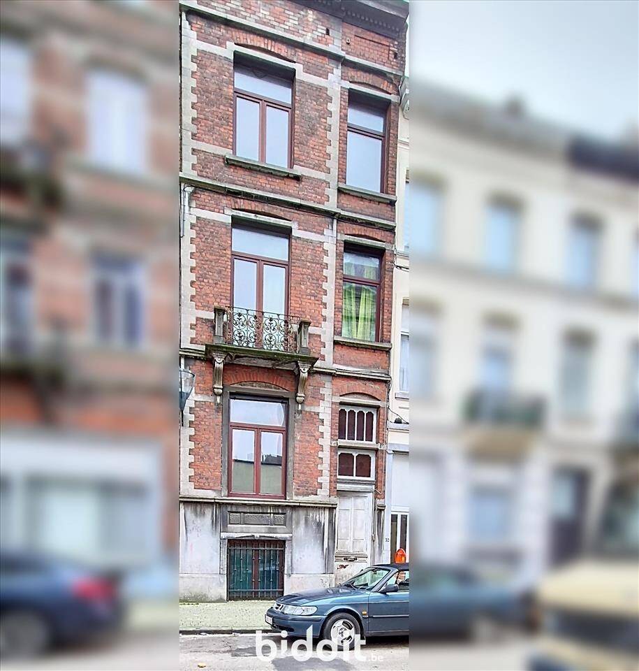 Huis te koop in Sint-Jans-Molenbeek 1080 175000.00€ 5 slaapkamers m² - Zoekertje 478102