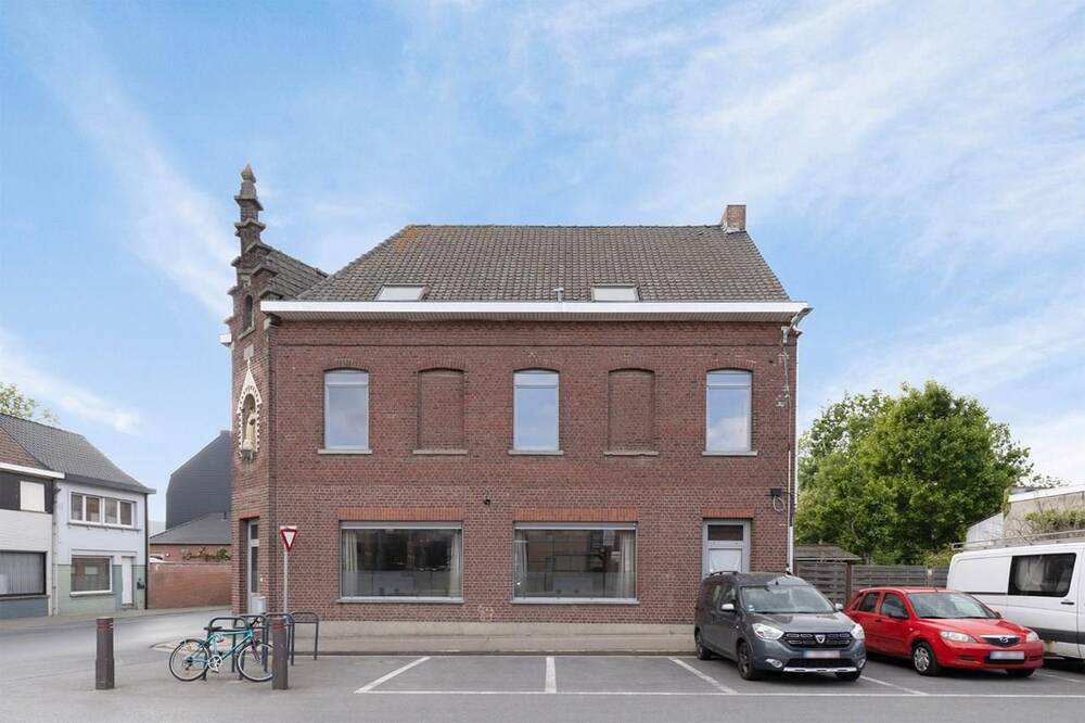 Handelszaak te koop in Lauwe 8930 295000.00€ slaapkamers 330.00m² - Zoekertje 478052