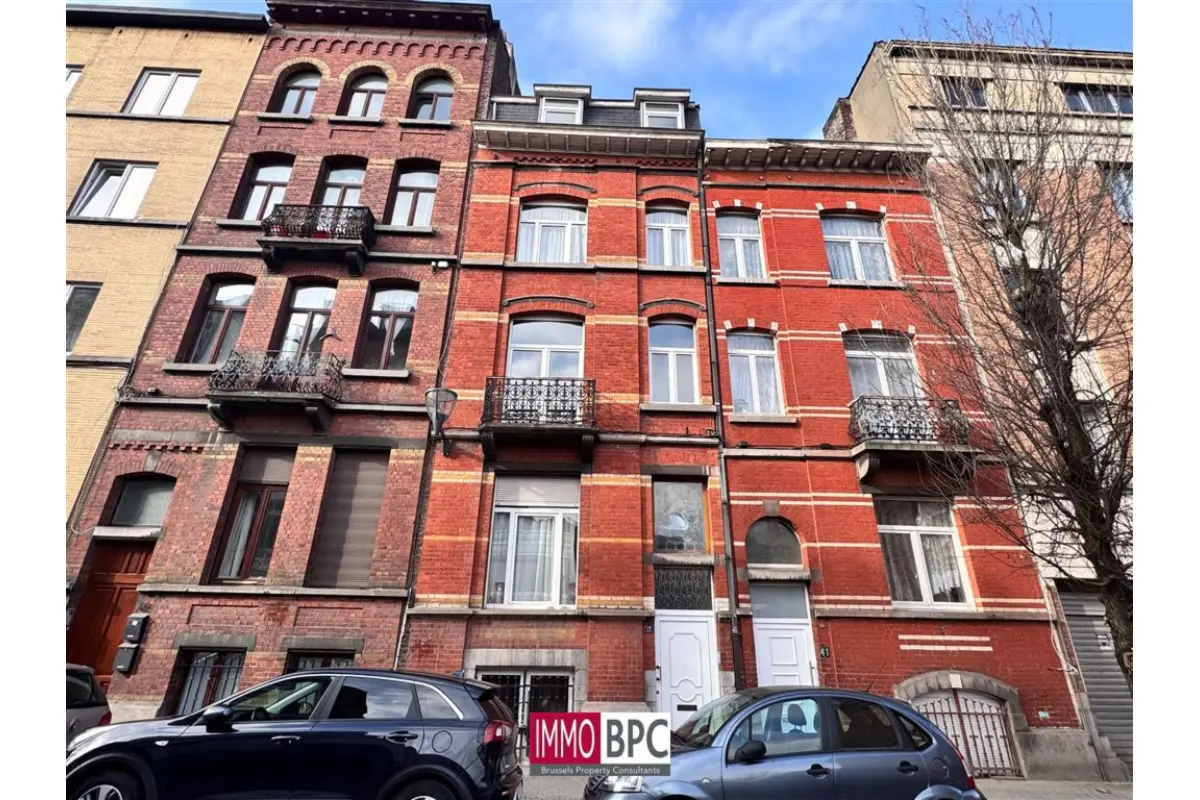 Immeuble de rapport - Immeuble à appartement à vendre à Molenbeek-Saint-Jean 1080 455000.00€ 3 chambres m² - annonce 478223