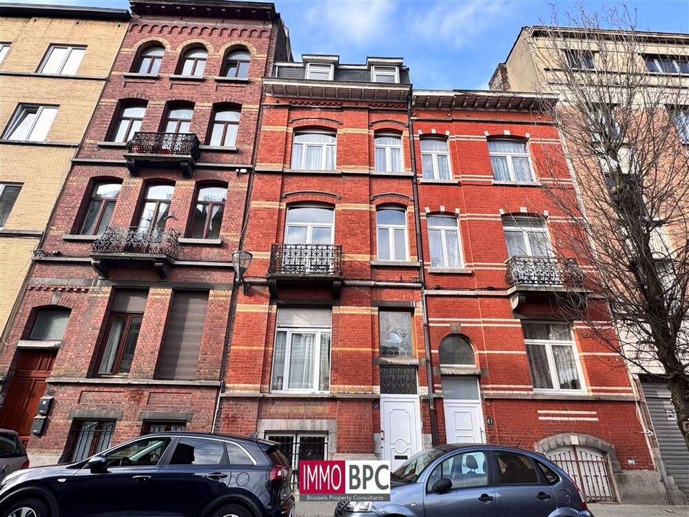 Appartementsgebouw te koop in Sint-Jans-Molenbeek 1080 455000.00€ 3 slaapkamers m² - Zoekertje 478223
