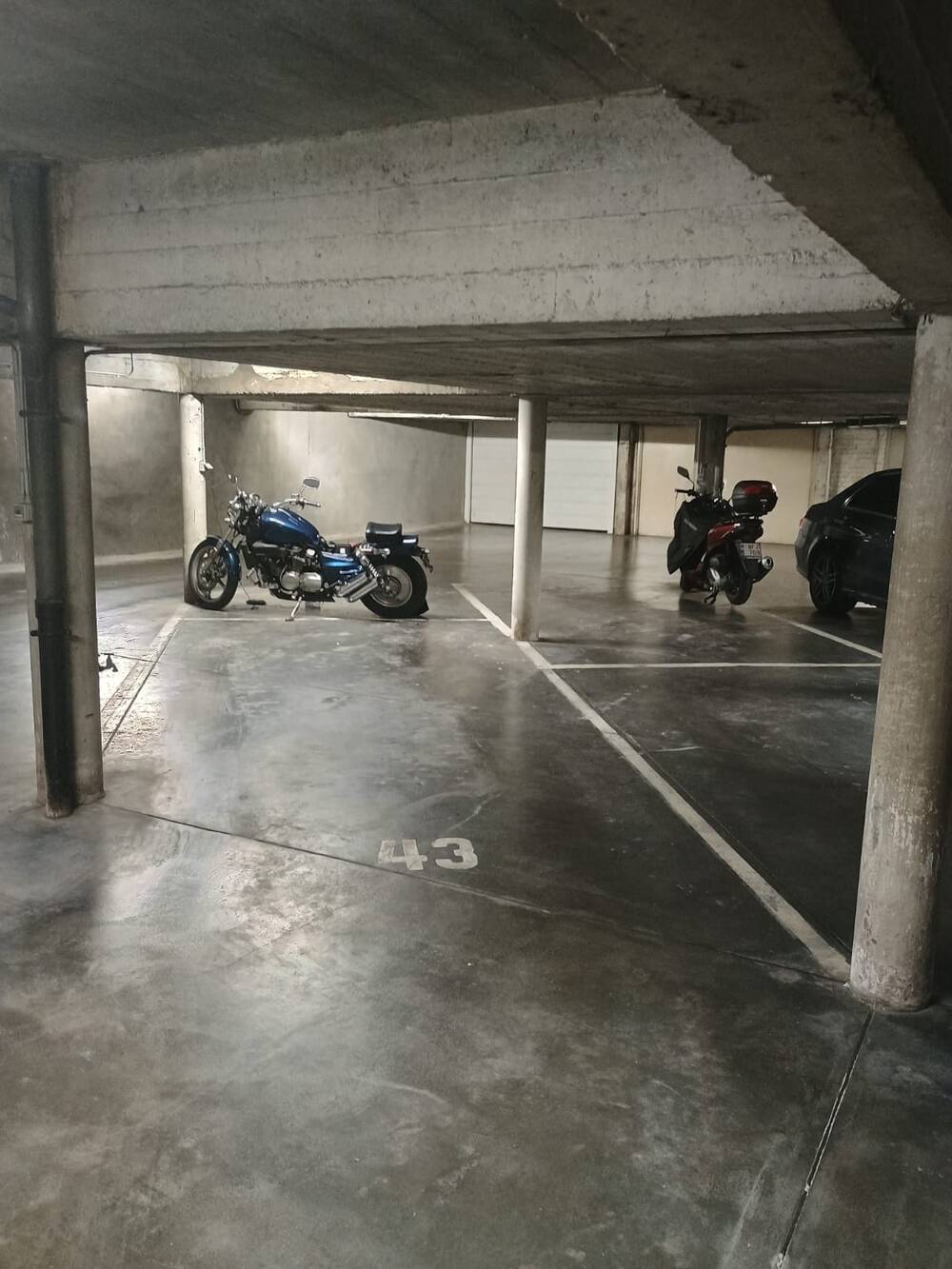 Parking & garage te koop in Ganshoren 1083 23000.00€ slaapkamers m² - Zoekertje 479010