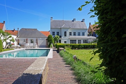 Maison de maître à louer à Aarsele 8700 2750.00€ 5 chambres 245.00m² - annonce 480454