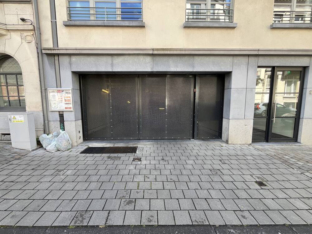 Parking & garage te huur in Elsene 1050 150.00€ slaapkamers m² - Zoekertje 482445