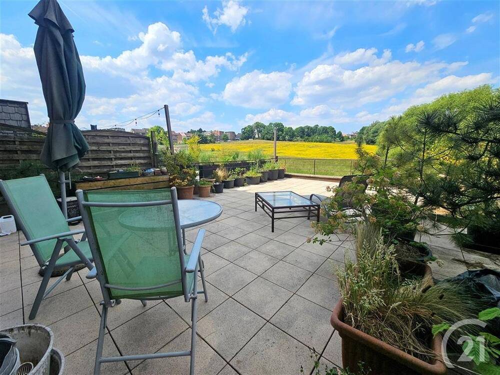 Benedenverdieping te koop in Sint-Jans-Molenbeek 1080 299000.00€ 2 slaapkamers 90.00m² - Zoekertje 482498