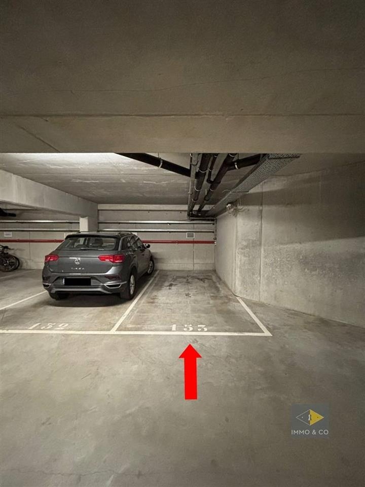 Parking & garage te koop in Sint-Lambrechts-Woluwe 1200 22000.00€ slaapkamers m² - Zoekertje 483264