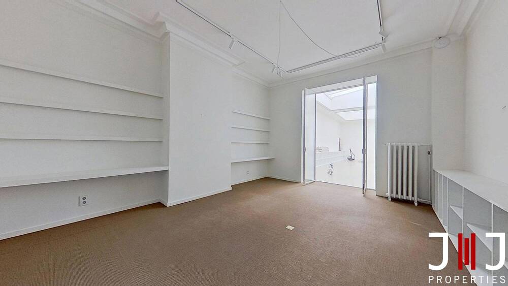 Handelszaak te in Brussel 1000 2300.00€ slaapkamers 95.00m² - Zoekertje 484444