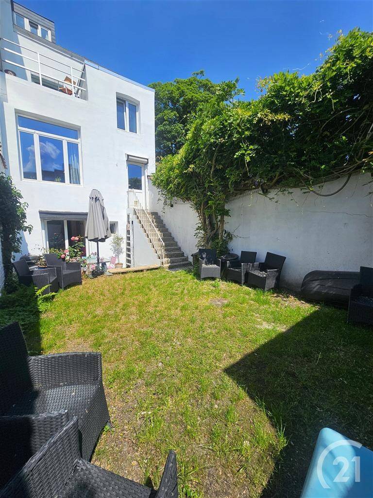 Huis te koop in Sint-Lambrechts-Woluwe 1200 695000.00€ 6 slaapkamers 261.00m² - Zoekertje 483839