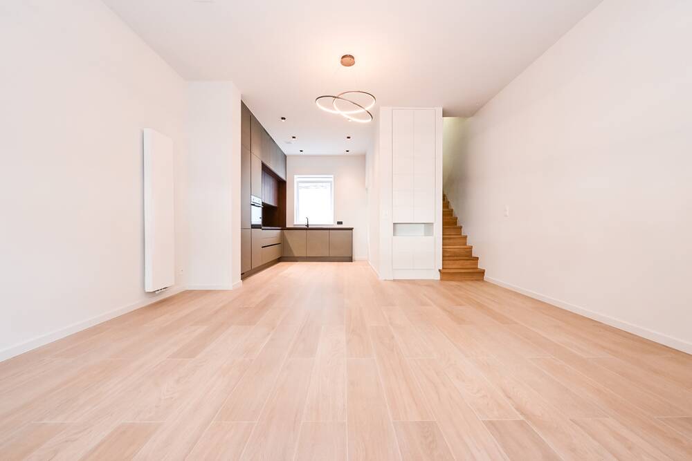 Maison à vendre à Molenbeek-Saint-Jean 1080 399000.00€ 4 chambres 169.00m² - annonce 483762