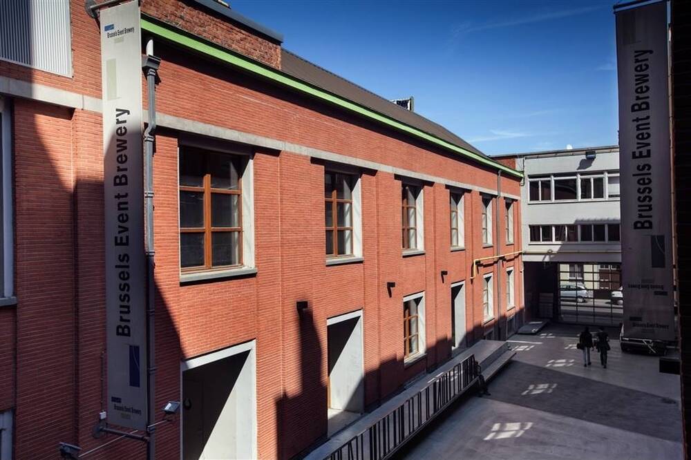 Handelszaak te  huur in Sint-Jans-Molenbeek 1080 1050.00€  slaapkamers 100.00m² - Zoekertje 484420