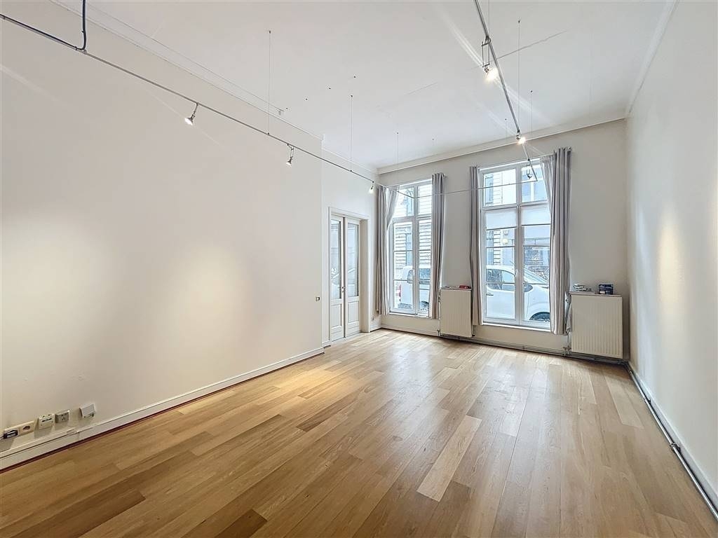 Commerce à louer à Bruxelles 1000 1050.00€  chambres 55.00m² - annonce 483888