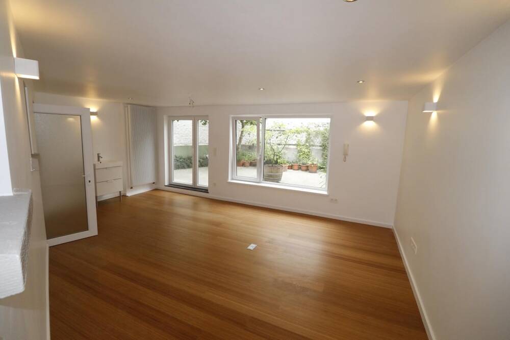 Handelszaak te huur in Ukkel 1180 970.00€ slaapkamers 50.00m² - Zoekertje 485831