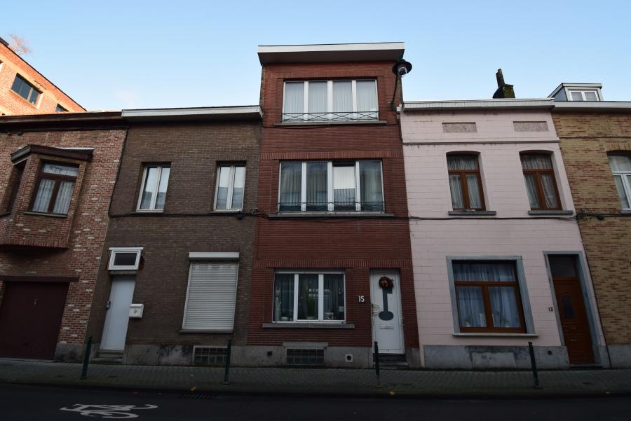Maison à vendre à Molenbeek-Saint-Jean 1080 374000.00€ 4 chambres 170.00m² - annonce 485858