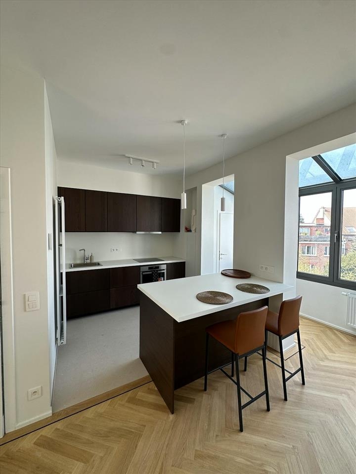Appartement à louer à Ixelles 1050 1750.00€ chambres m² - annonce 488864