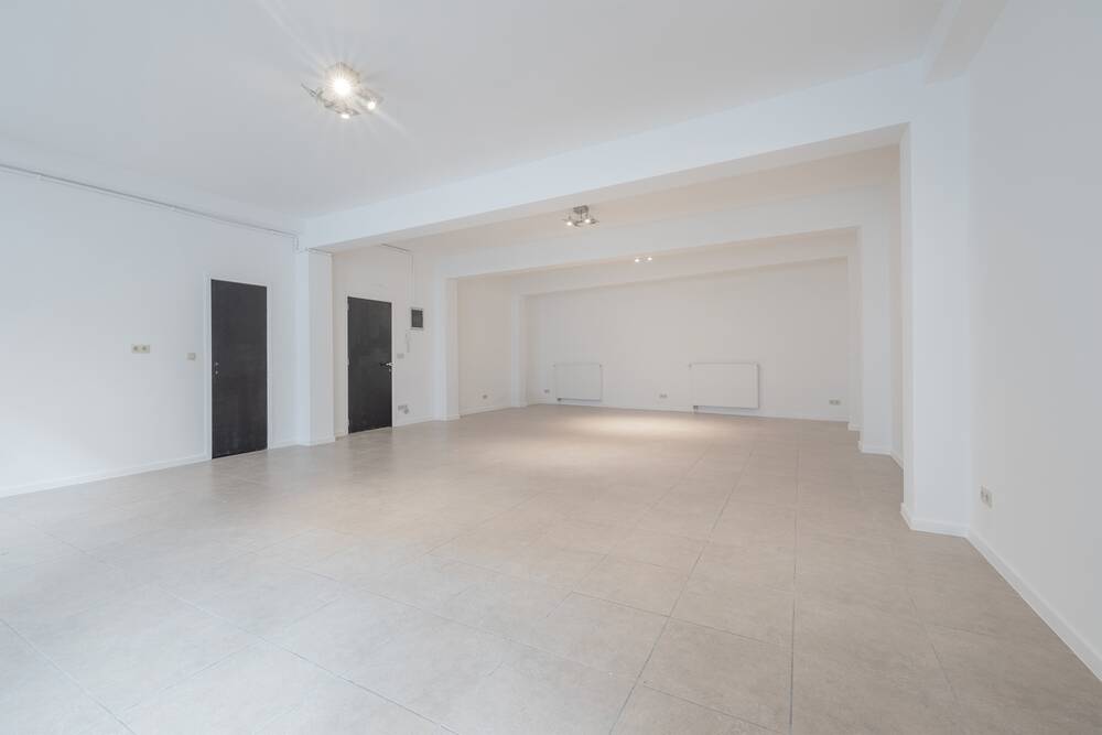 Handelszaak te huur in Sint-Gillis 1060 700.00€ slaapkamers 70.00m² - Zoekertje 489579