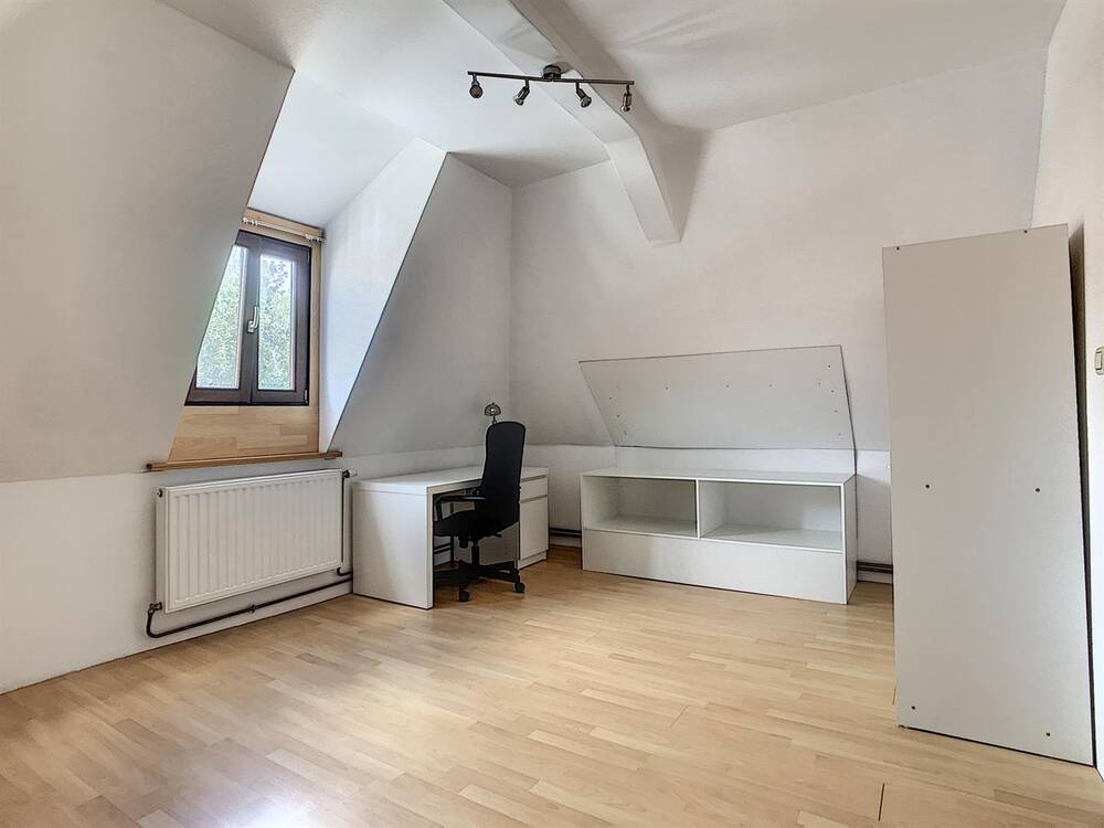 Immeuble mixte à louer à Tournai 7500 380.00€ 1 chambres 152.00m² - annonce 489531