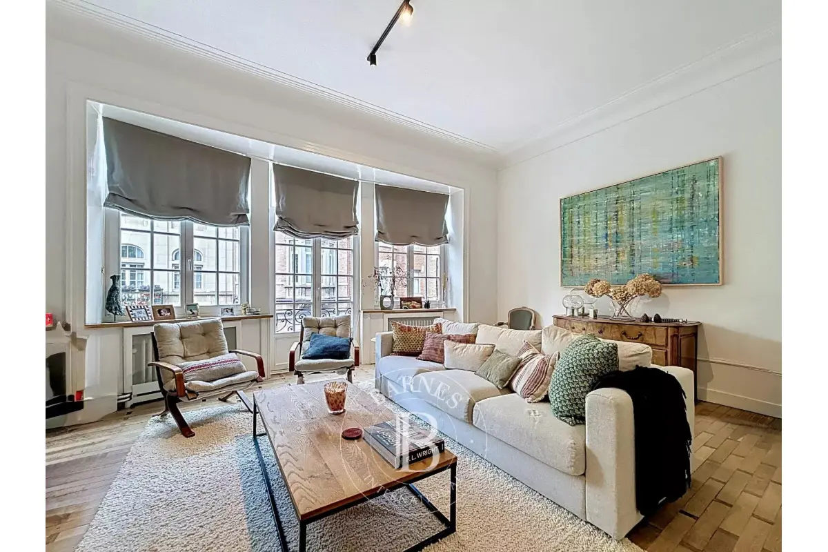 Maison à louer à Etterbeek 1040 5700.00€ 6 chambres 365.00m² - annonce 489903