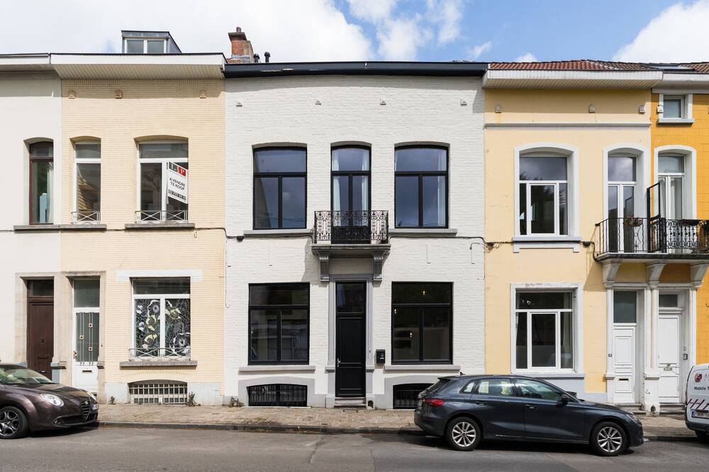 Huis te koop in Etterbeek 1040 695000.00€ 2 slaapkamers 140.00m² - Zoekertje 489100