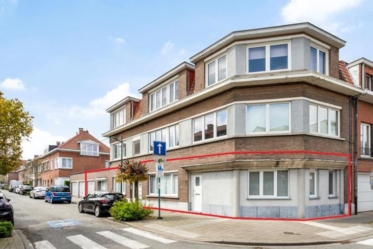 Benedenverdieping te  koop in Evere 1140 440000.00€ 4 slaapkamers 150.00m² - Zoekertje 491754