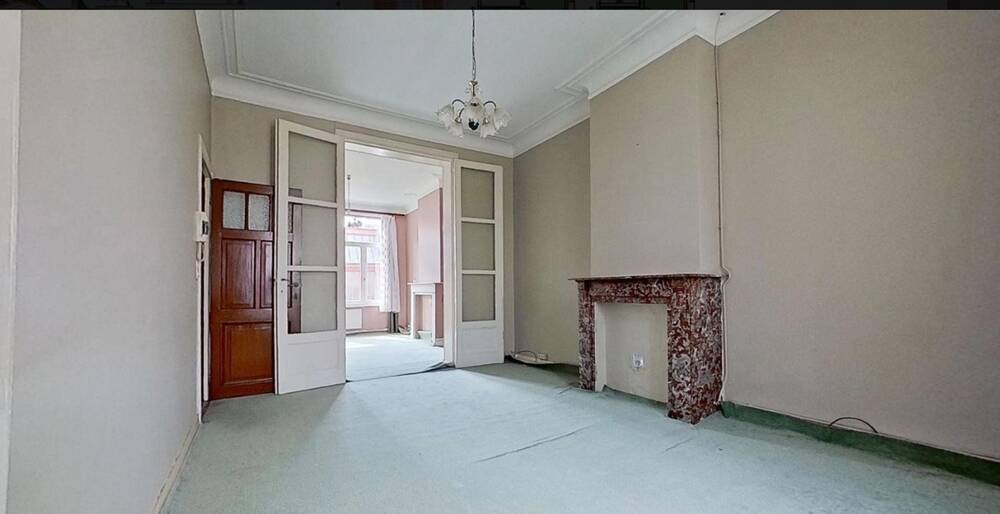 Triplex à vendre à Woluwe-Saint-Pierre 1150 375000.00€ 6 chambres 200.00m² - annonce 492162