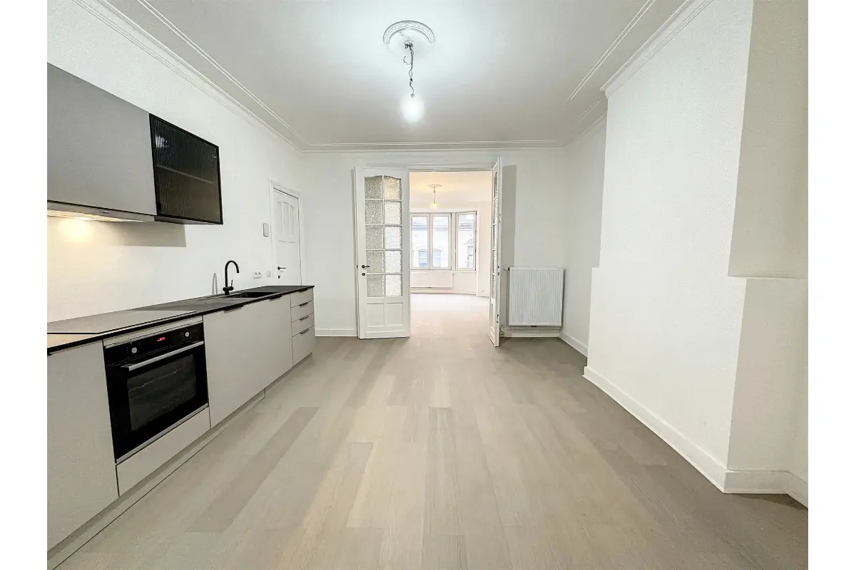 Mixgebouw te  koop in Ukkel 1180 1500000.00€ 10 slaapkamers 505.00m² - Zoekertje 492228