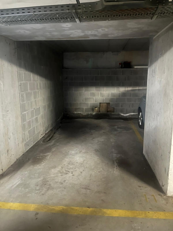 Parking & garage te huur in Oudergem 1160 110.00€ slaapkamers m² - Zoekertje 492640